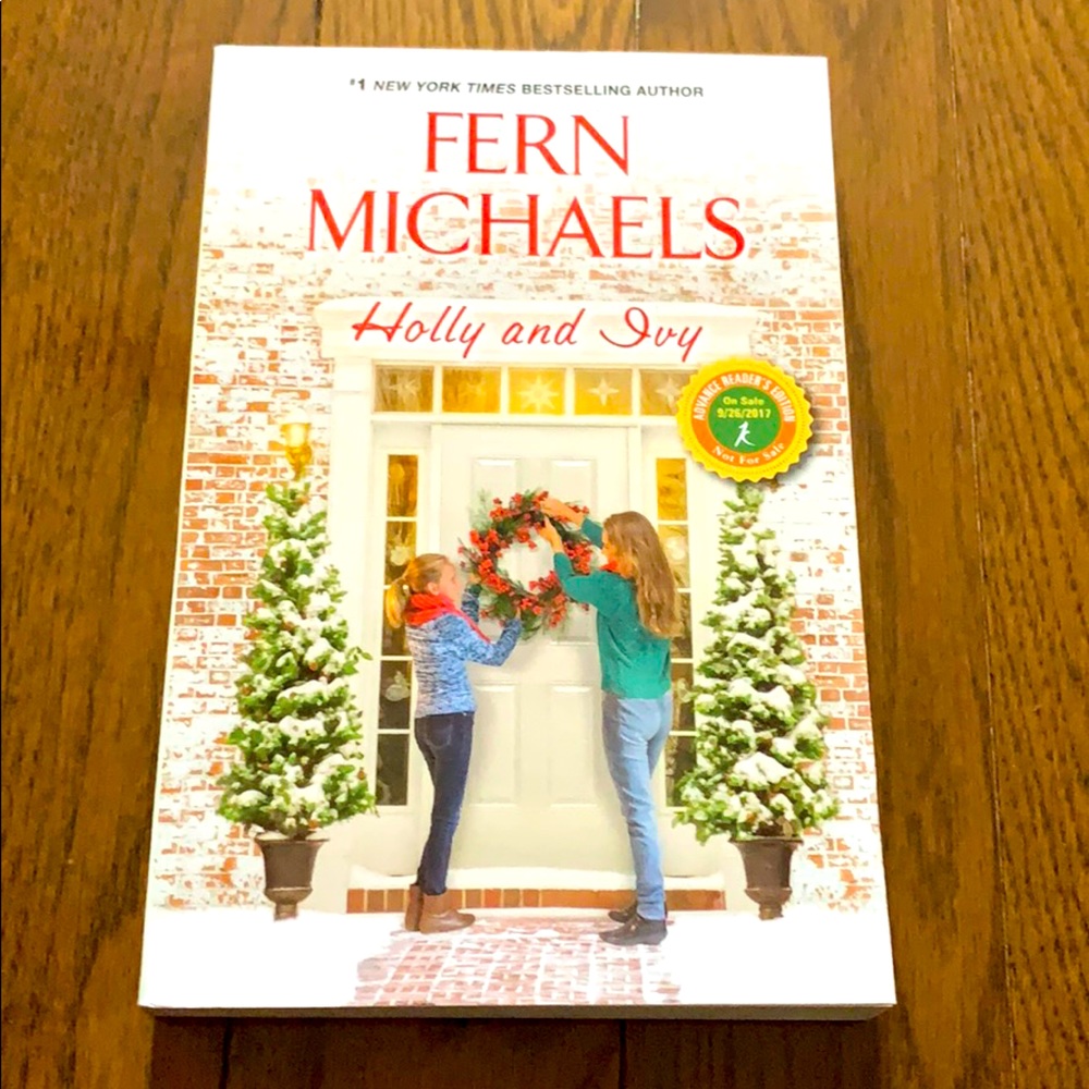 6/$30 Holly and Ivy by Fern Michaels book